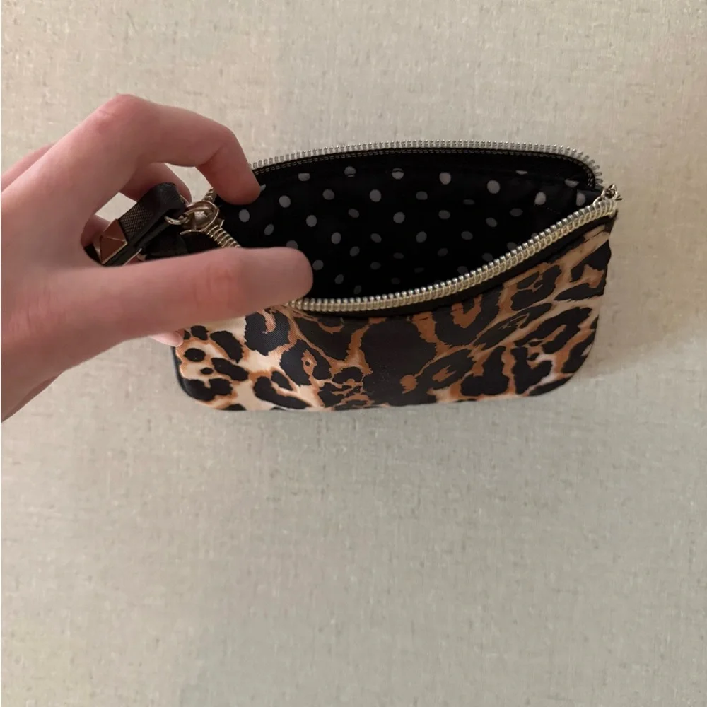 Victoria's Secret Cheetah print change wallet - Picture 5 of 5